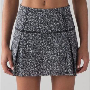 NWOT Lululemon Lost In Pace Skirt Size 4